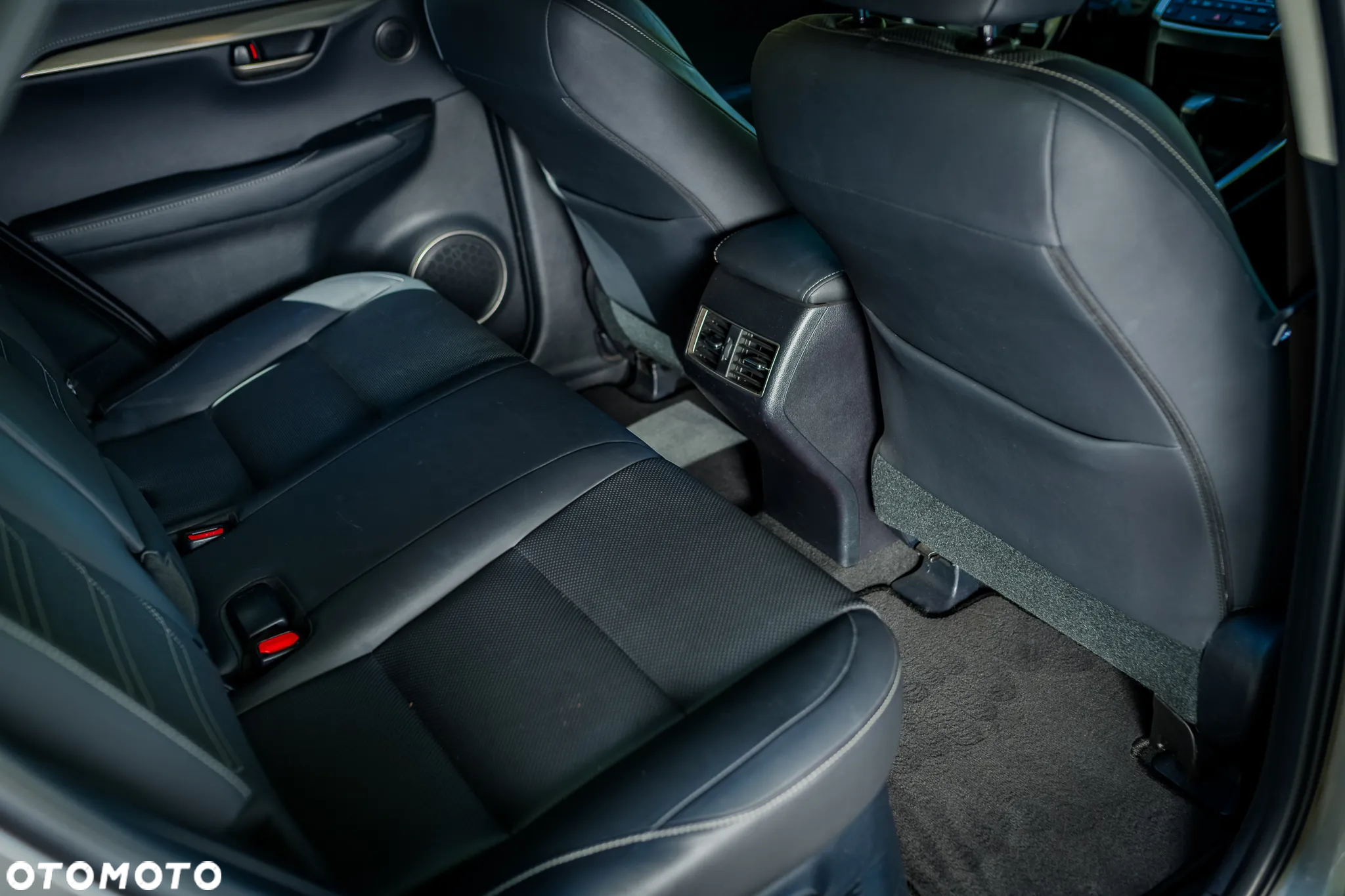 Lexus NX 200t Comfort AWD - 35