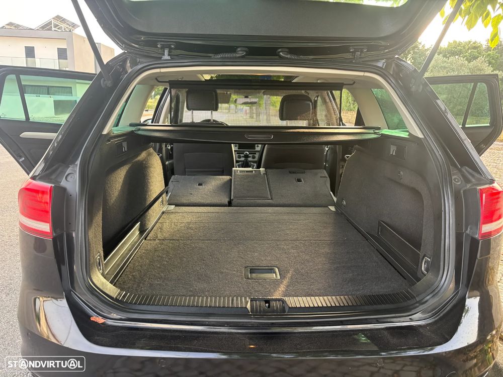 VW Passat Variant 2.0 TDI Confortline - 18