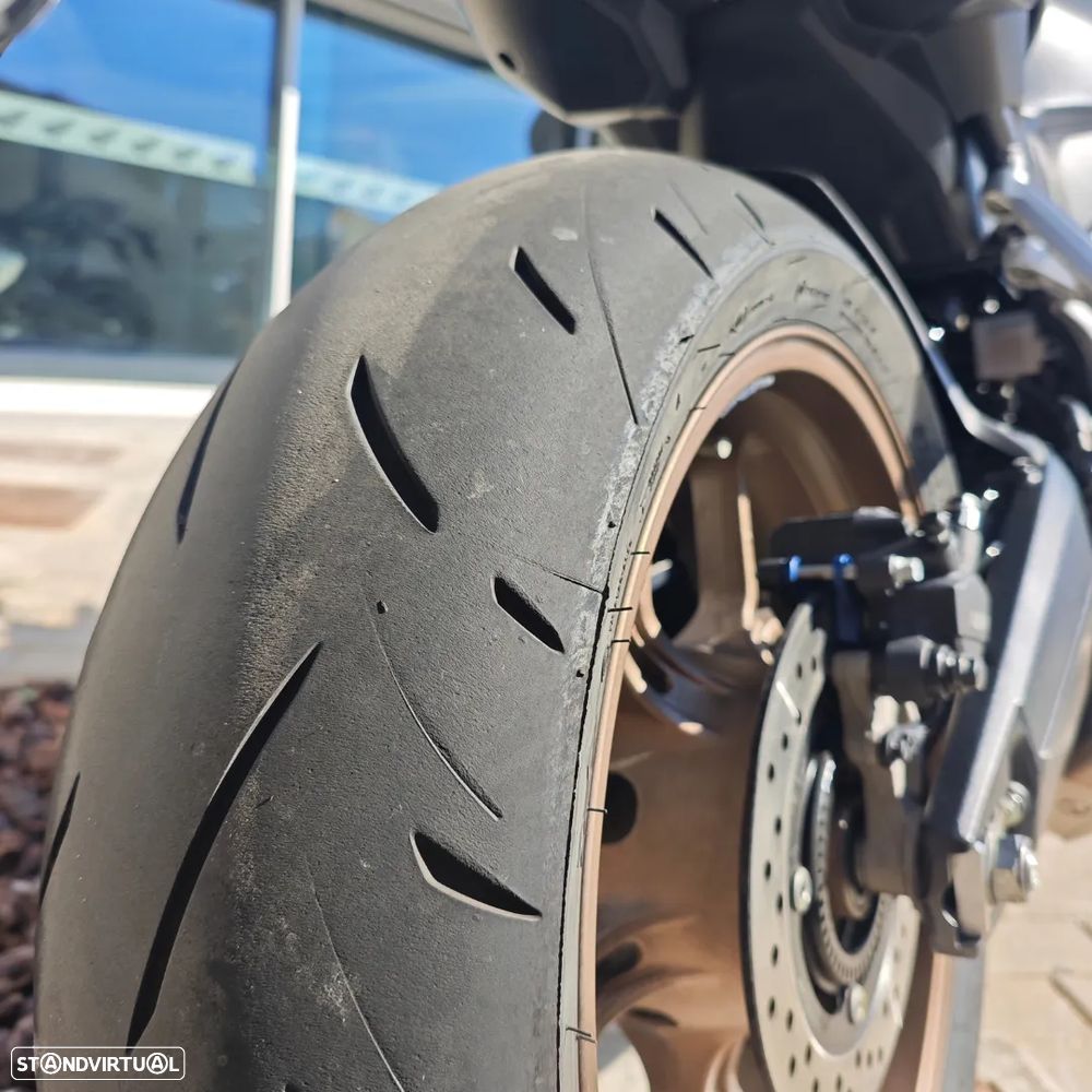 Honda CB 650R E-CLUTCH - 11
