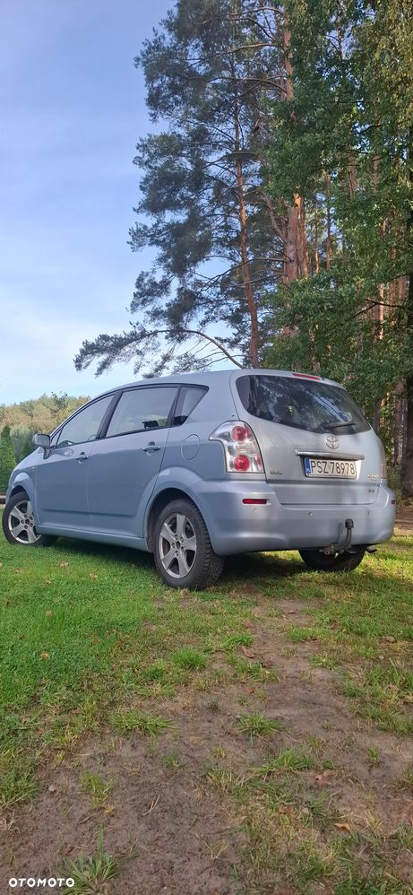 Toyota Corolla Verso 2008 photo 2