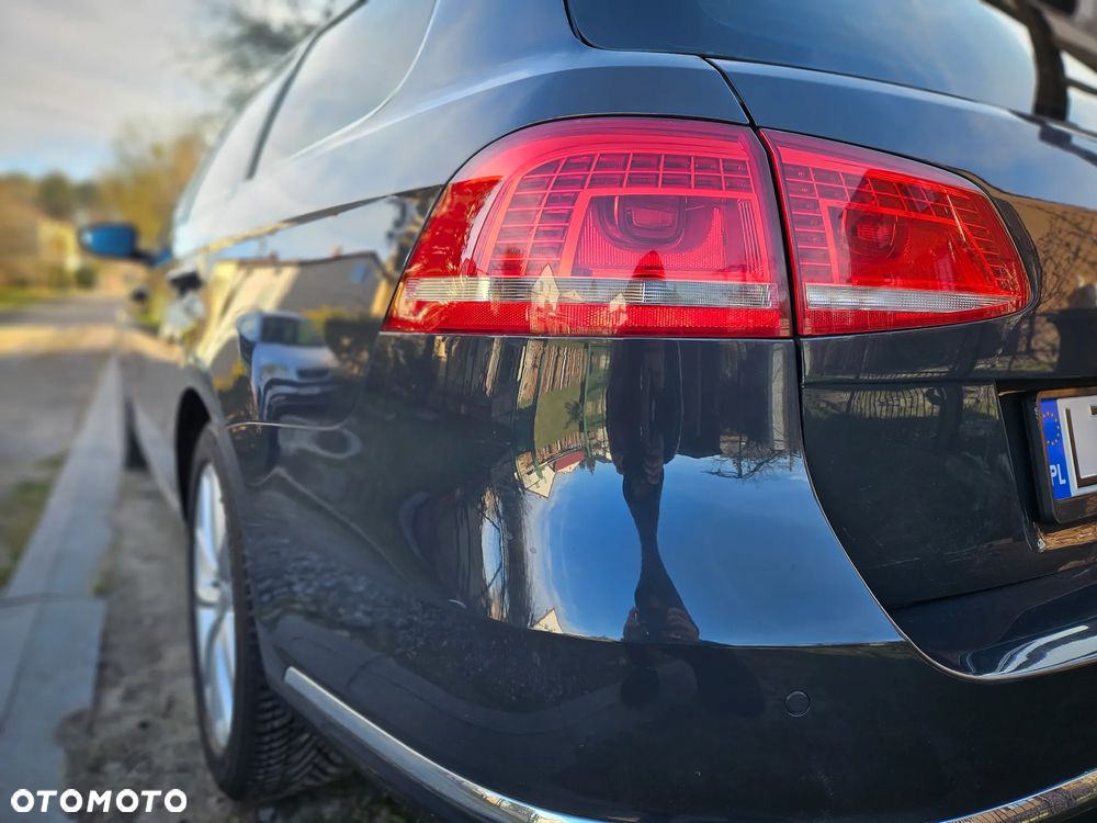 Volkswagen Passat 2.0 TDI Highline - 12