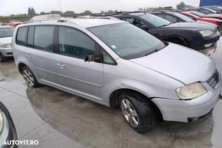 Bara spate Volkswagen VW Touran 1 [2003 - 2006] Minivan 2.0 TDI MT (1 - 6