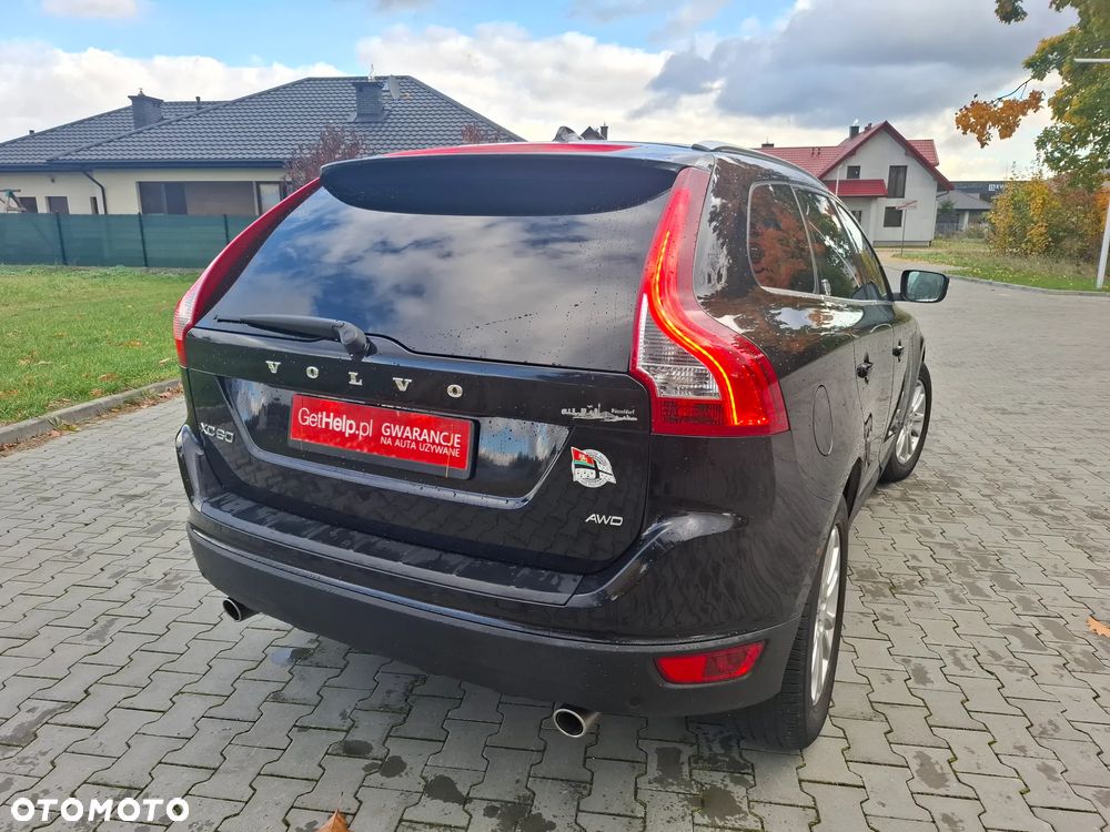 Volvo XC 60 D5 AWD - 8