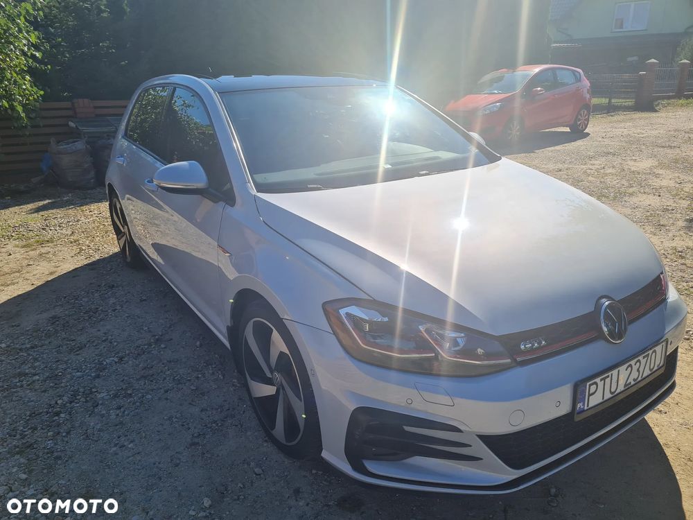 Volkswagen Golf GTI (BlueMotion Technology) DSG Performance - 25