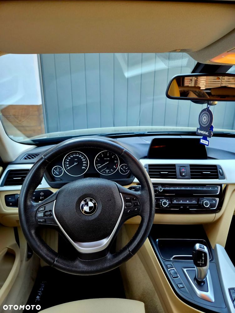 BMW Seria 3 318d - 18