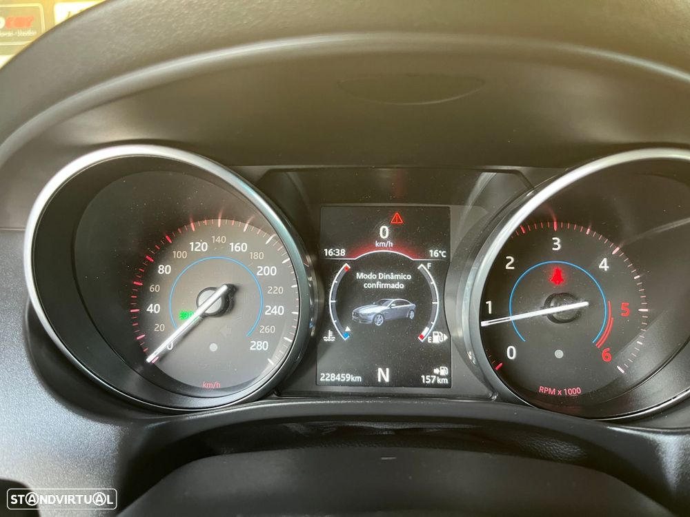 Jaguar XE 2.0 D R-Sport Aut. - 32