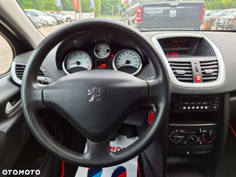 Peugeot 207 - 21