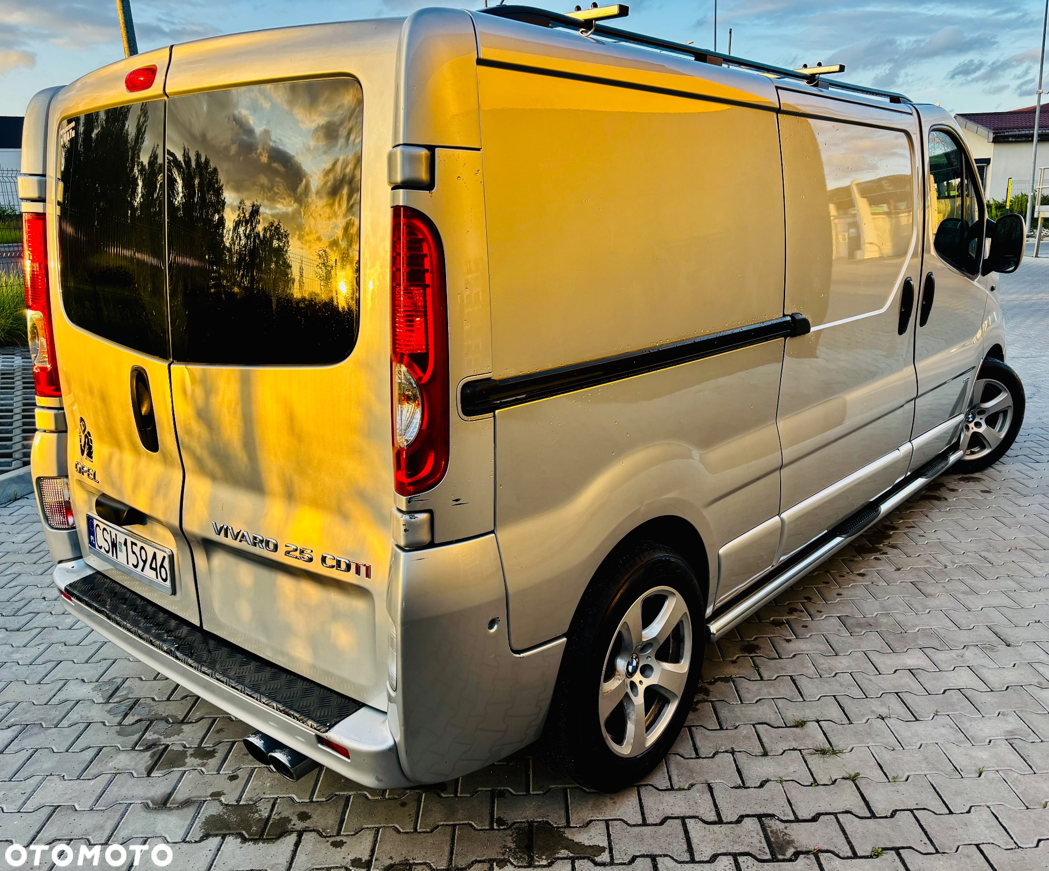 Opel Vivaro - 2