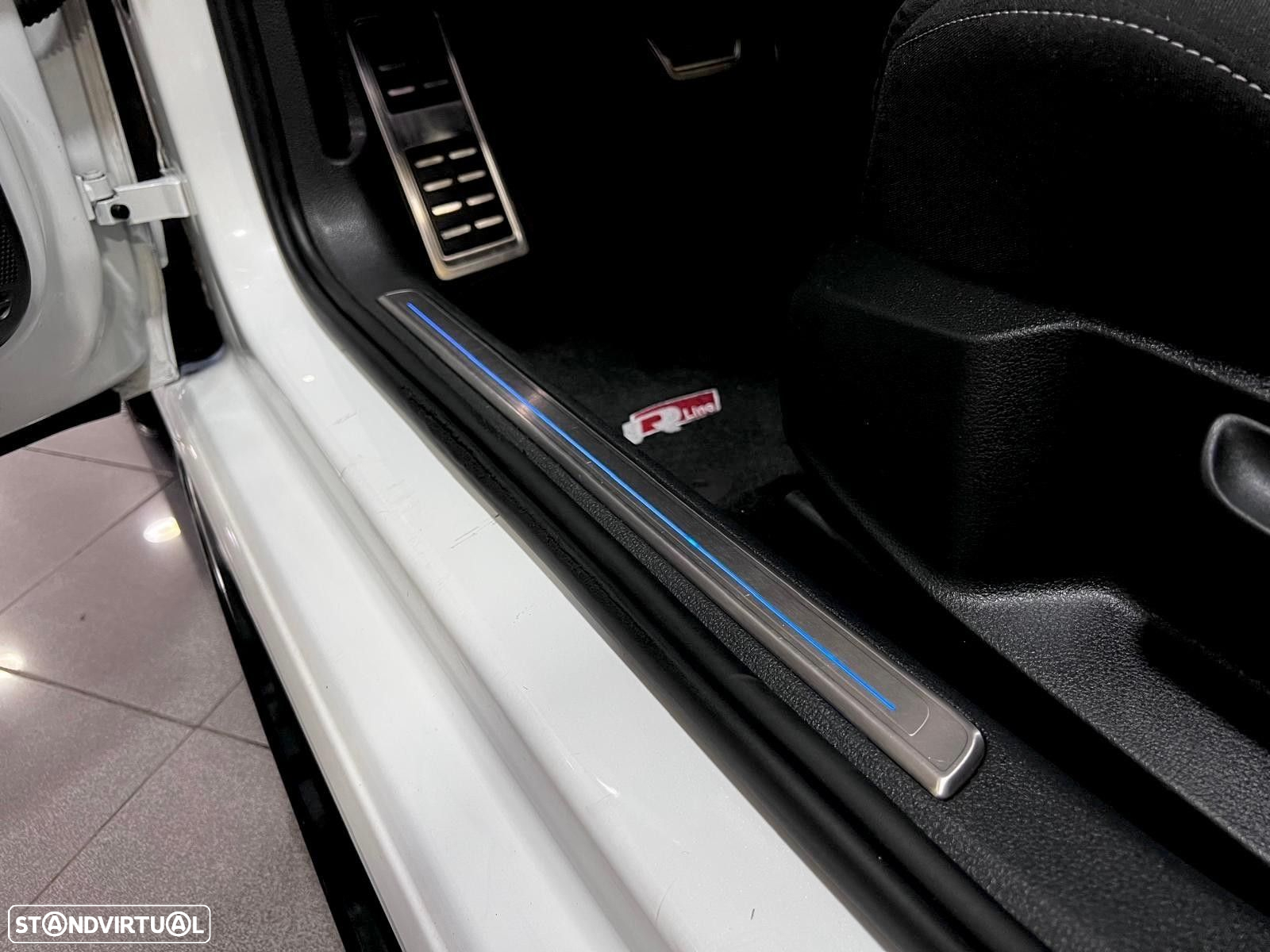 VW Golf - 28