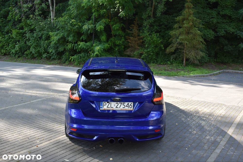 Ford Focus 2.0 EcoBoost ST mit Leder-Sport-Paket - 6