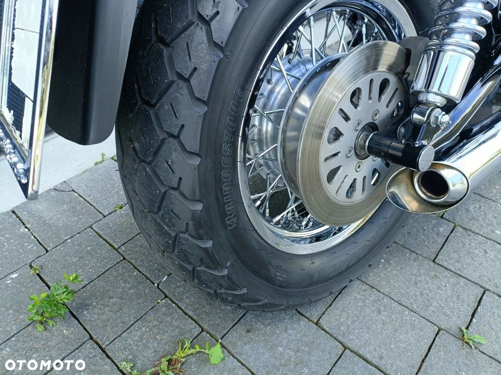 Suzuki Intruder - 8