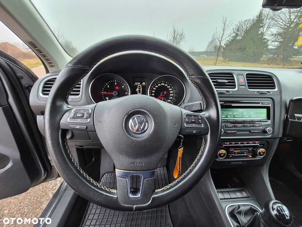 Volkswagen Golf 1.6 TDI BlueMot Comfortline - 32