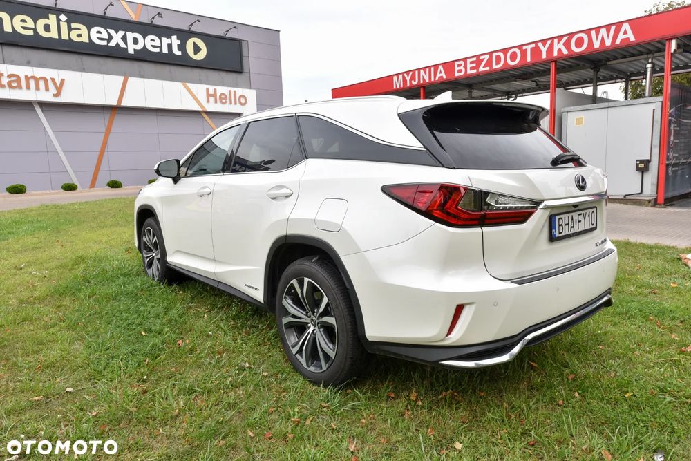 Lexus RX - 8