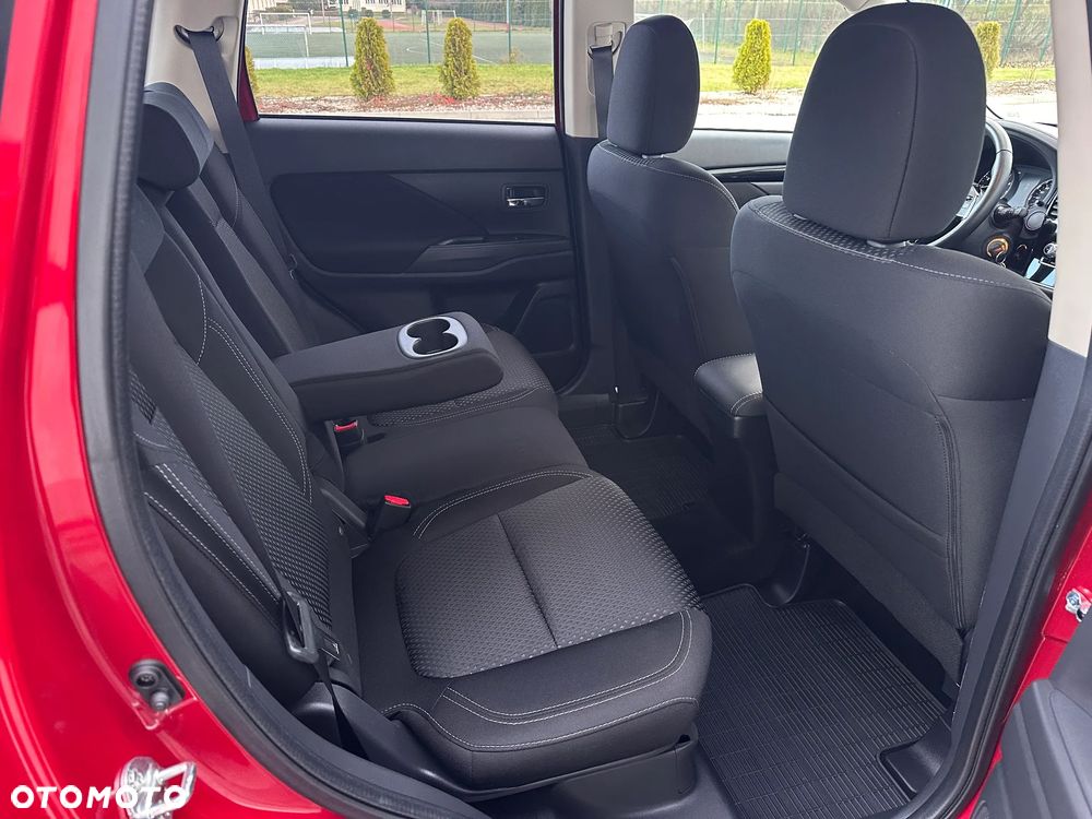 Mitsubishi Outlander 2.0 2WD Diamant Edition - 19