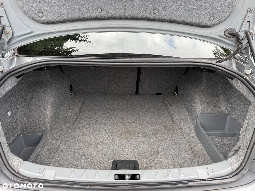 BMW Seria 3 325i - 16