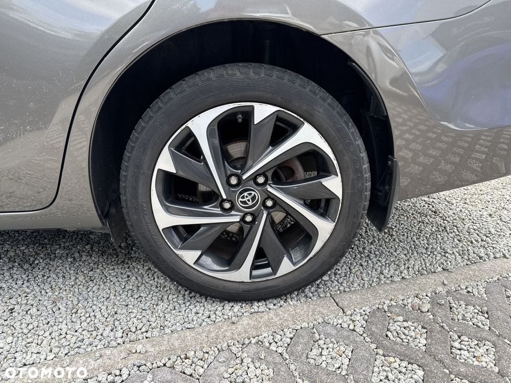 Toyota Corolla 1.6 Comfort - 19