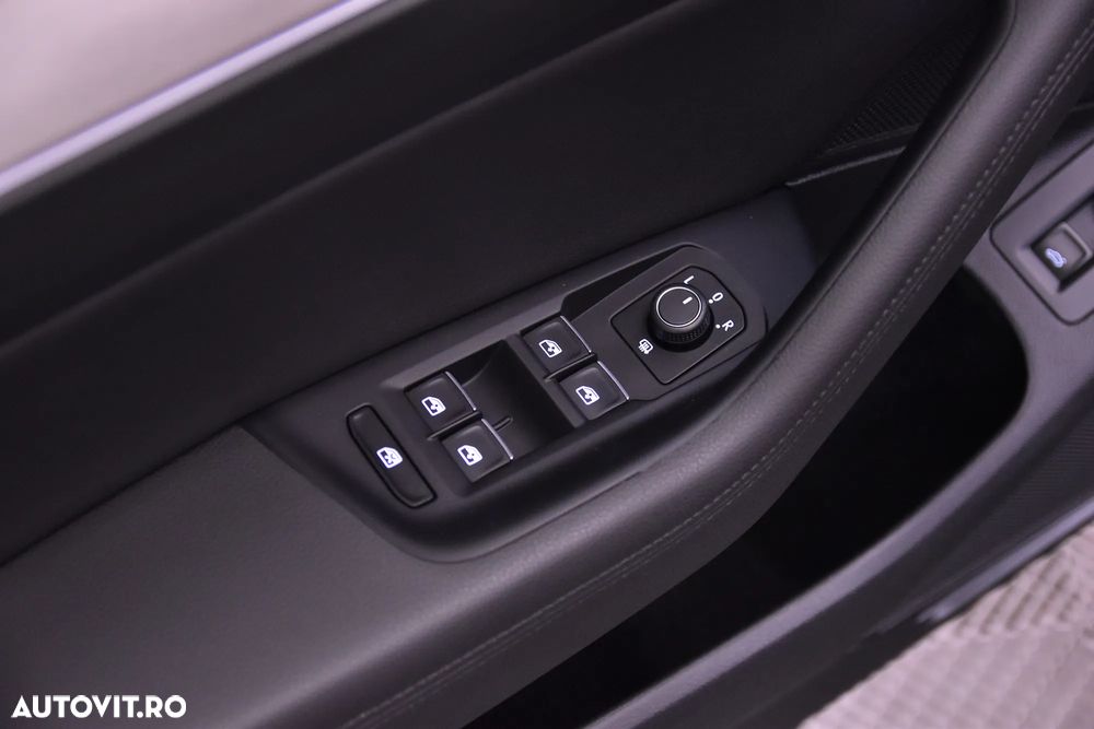 Volkswagen Passat Variant 2.0 TDI DSG Highline - 14