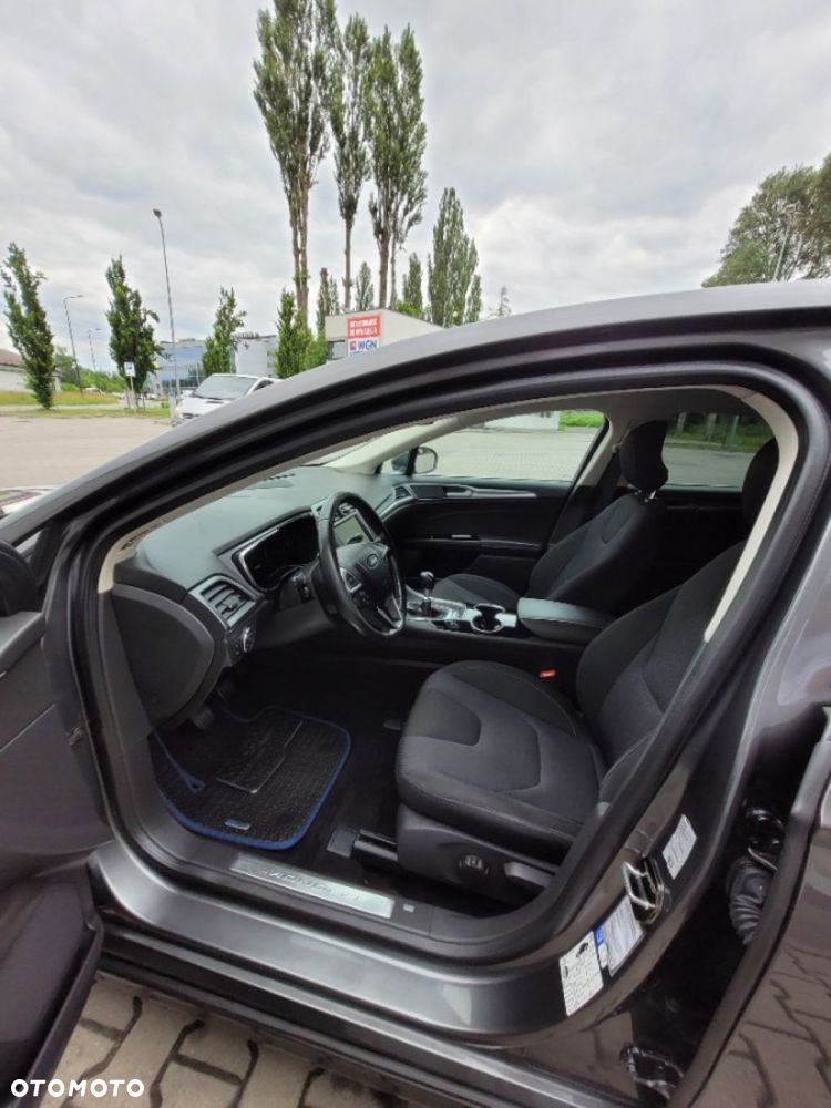 Ford Mondeo 2.0 TDCi Titanium - 12