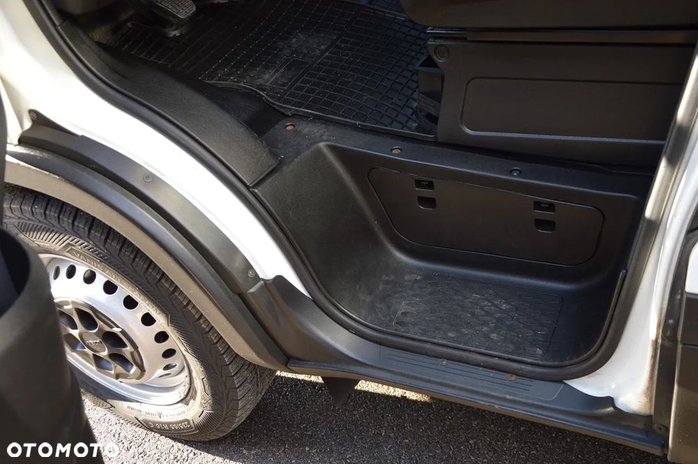 Iveco DAILY 35s140 - 26