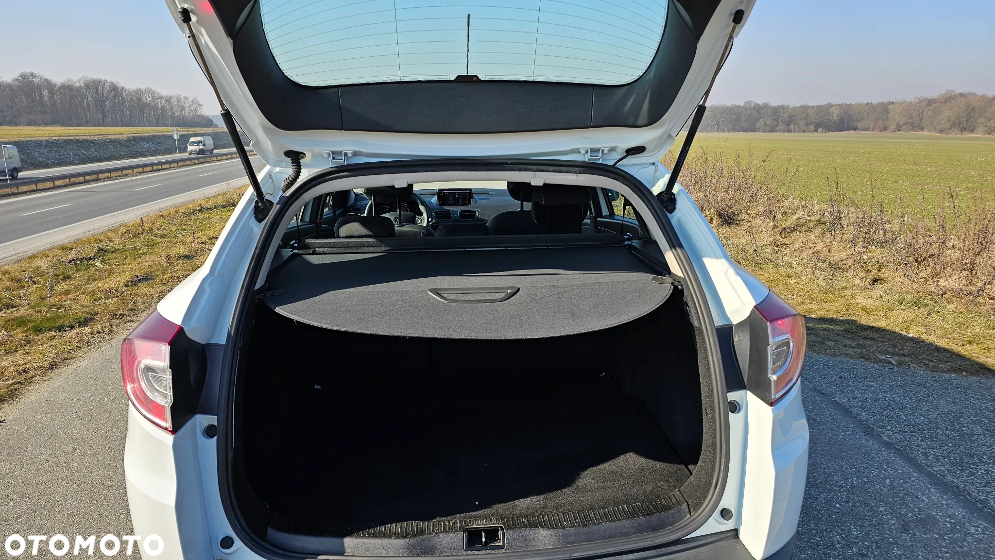 Renault Megane Grandtour ENERGY TCe 115 Start & Stop Authentique - 8