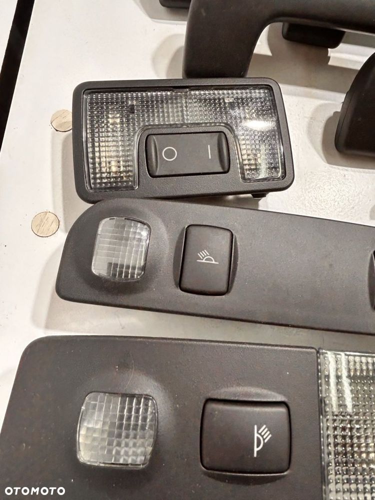CZARNA PODSUFITKA SŁUPKI LAMPKI DASZKI AMBIENTE KOMBI SUFIT Audi A4 B6/B7 - 12