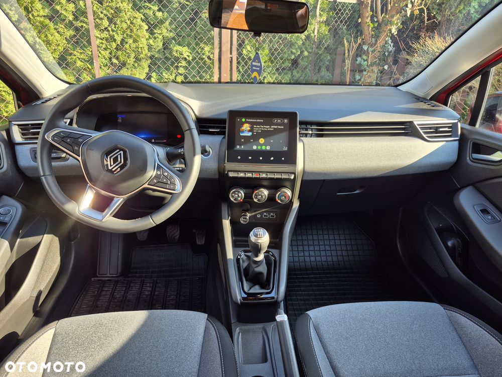 Renault Clio - 9