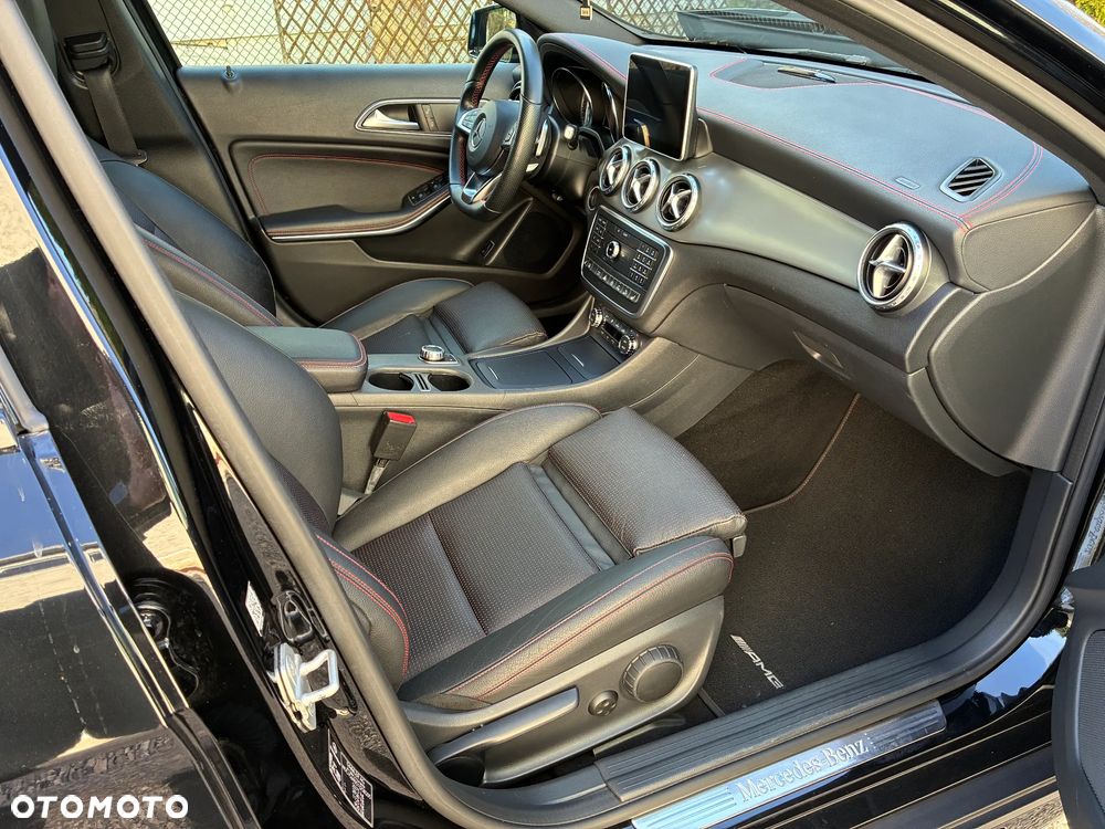 Mercedes-Benz GLA 220 d 4Matic 7G-DCT AMG Line - 26