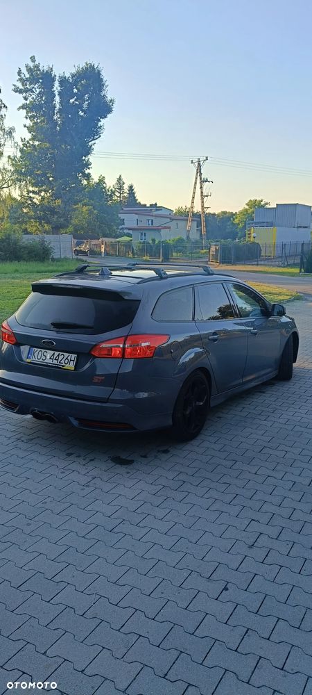 Ford Focus ST - 4