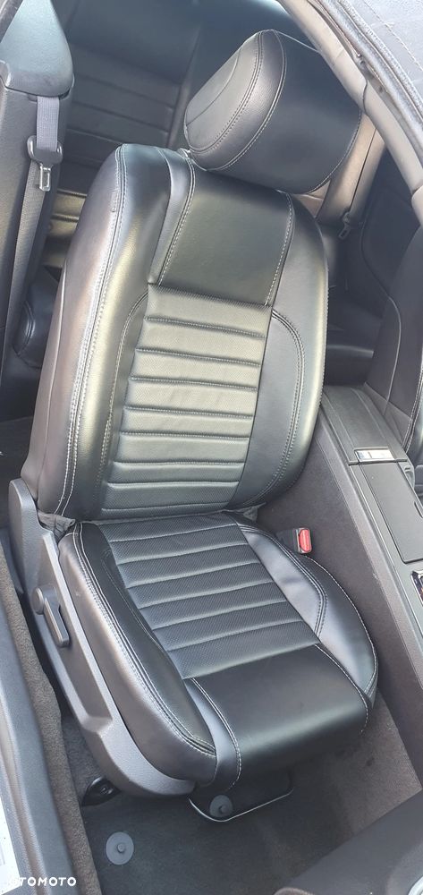 Ford Mustang 3.7 V6 Premium - 9