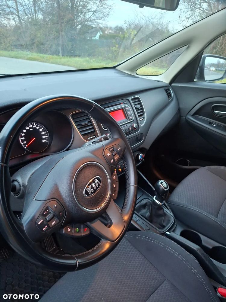 Kia Carens 1.6 GDI Dream Team Edition - 2