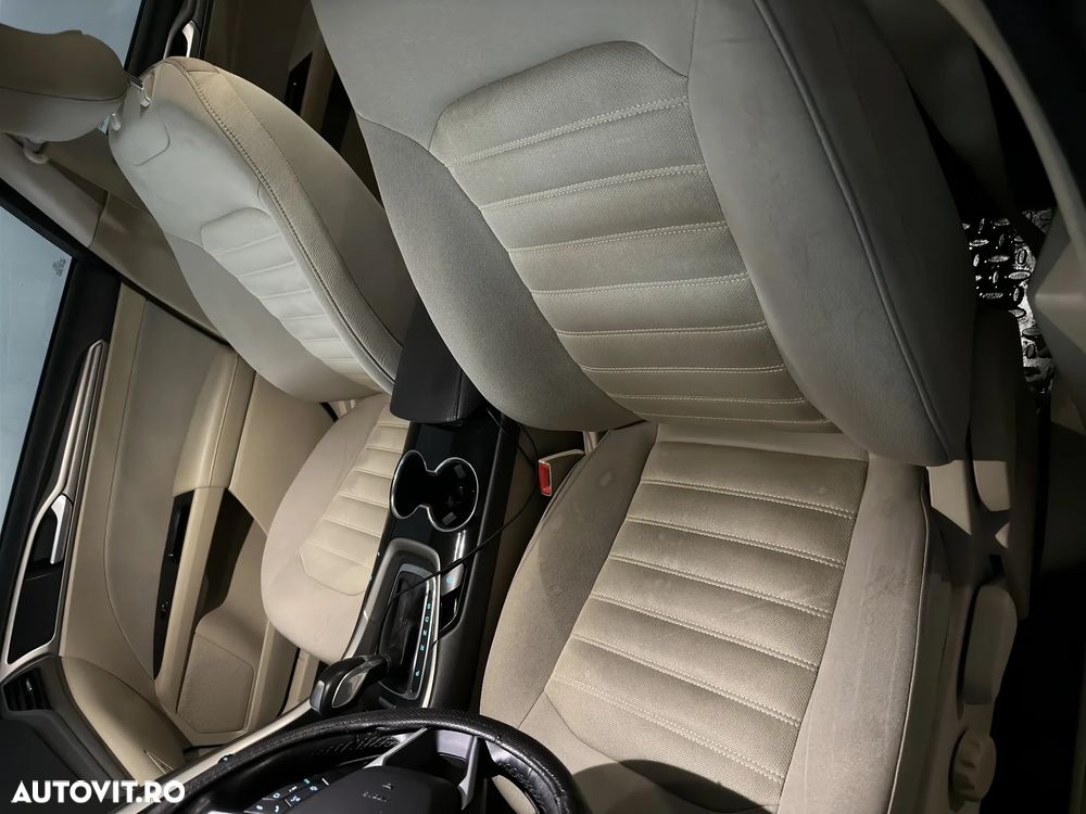Ford Mondeo 2.0 TDCI PowerShift ST Line High - 9