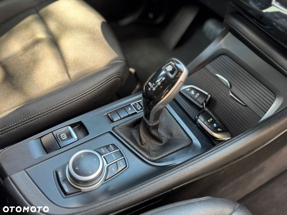 BMW X1 xDrive18d Business Edition - 4