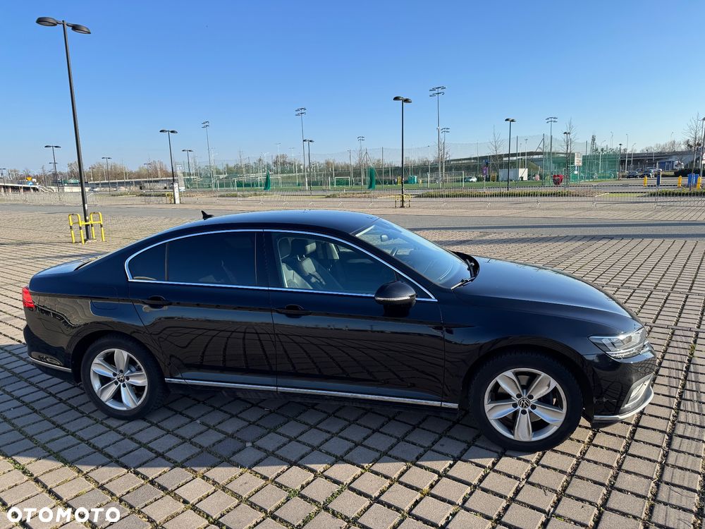 Volkswagen Passat 1.5 TSI EVO Elegance DSG - 9