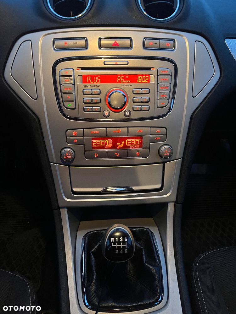 Ford Mondeo 1.8 TDCi Trend - 20