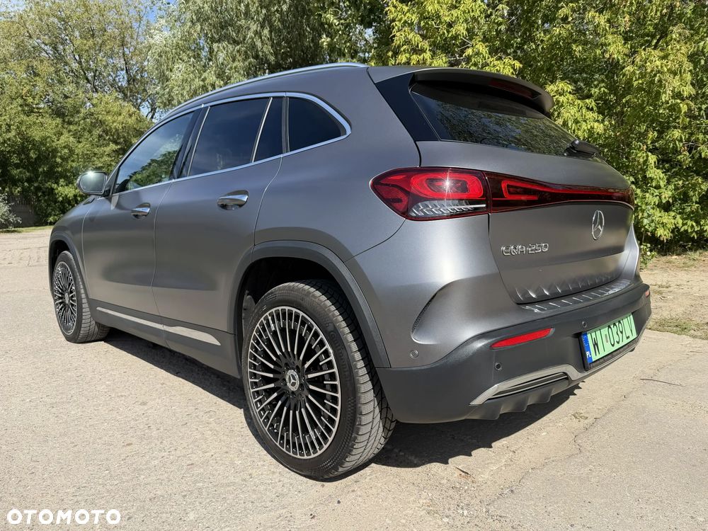 Mercedes-Benz EQA - 15