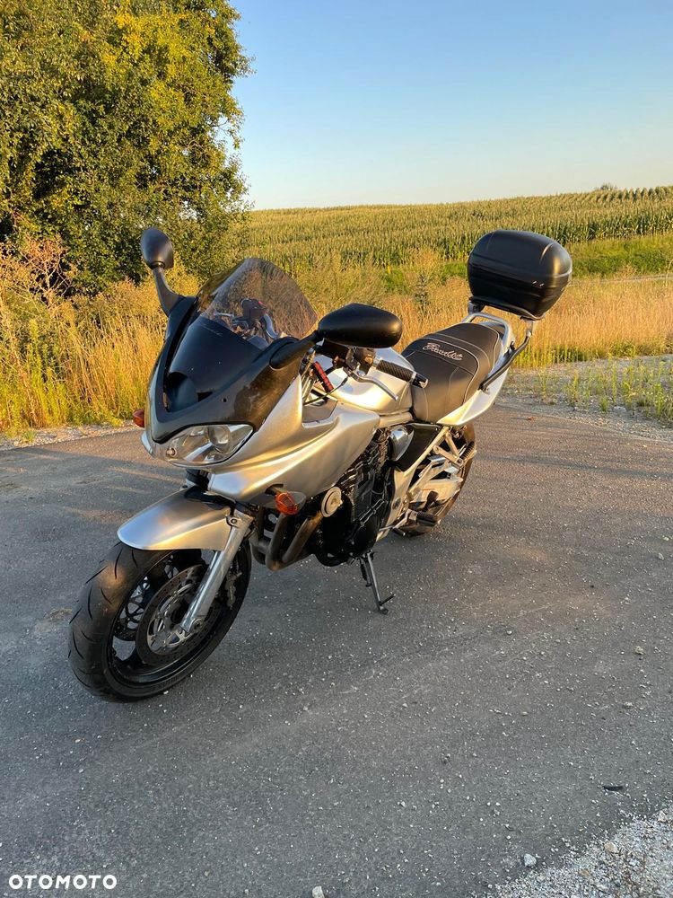 Suzuki GSX - 7