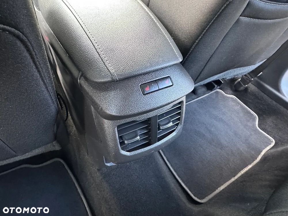 Ford Mondeo - 24