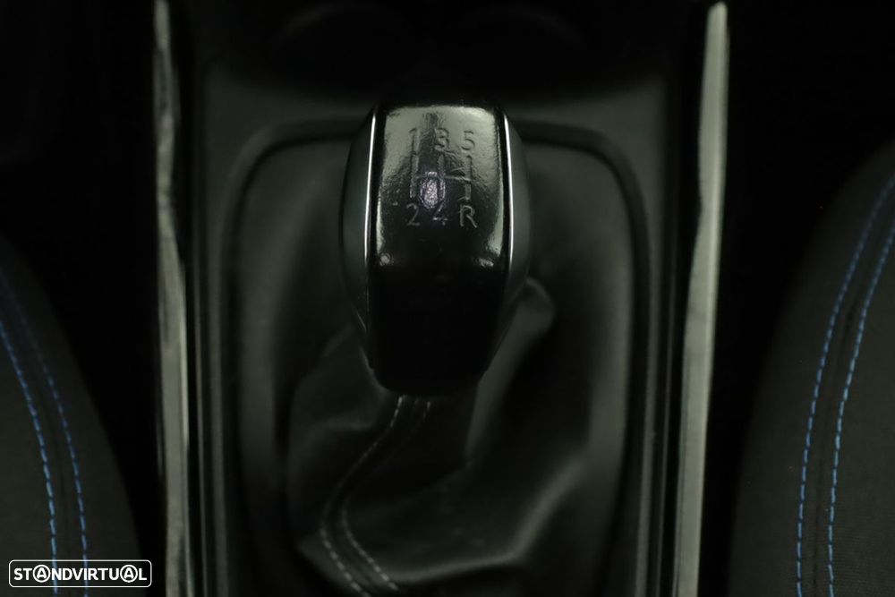 Peugeot 2008 1.2 PureTech Signature - 14