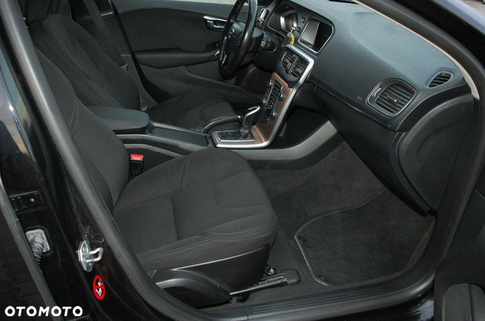 Volvo V40 Cross Country - 7