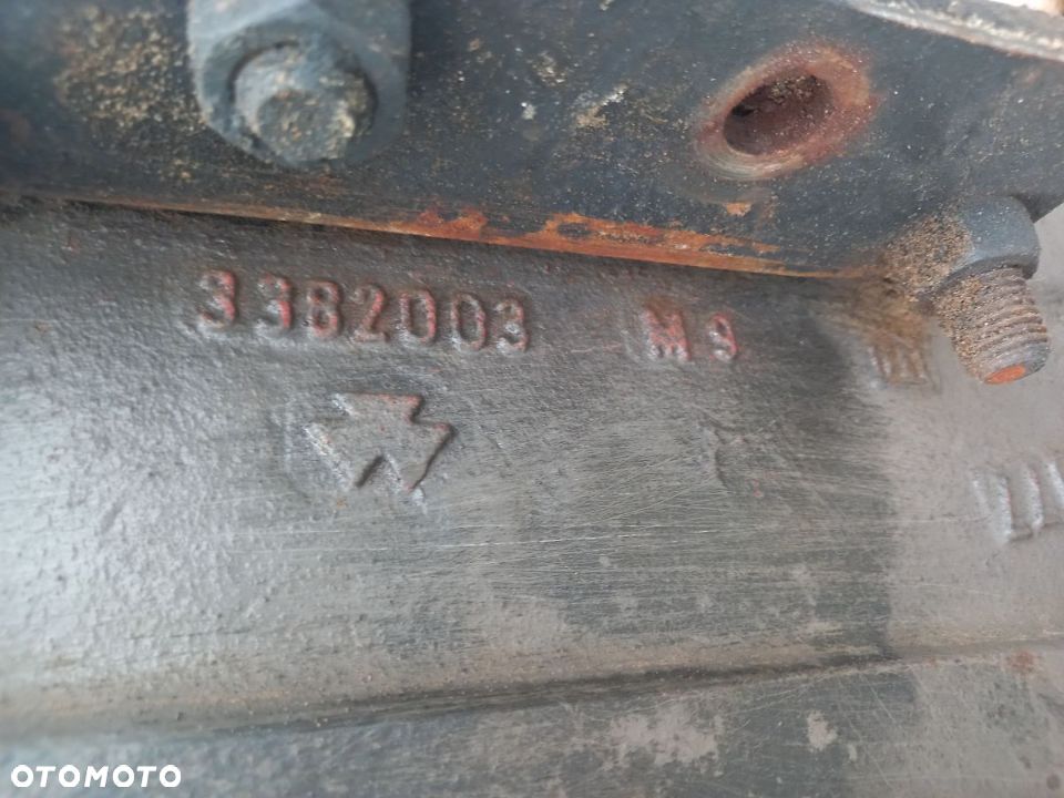 Tylne zwolnice układ planetarny Massey Ferguson 6170 - 6