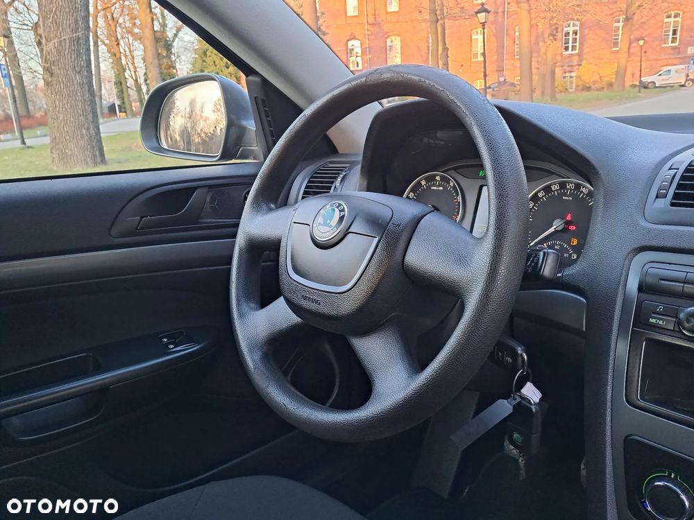 Skoda Octavia 1.6 Combi Advance - 14