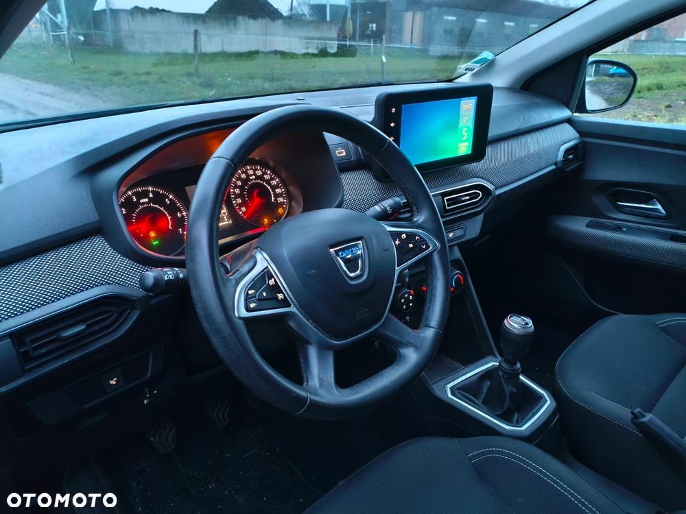 Dacia Sandero - 8