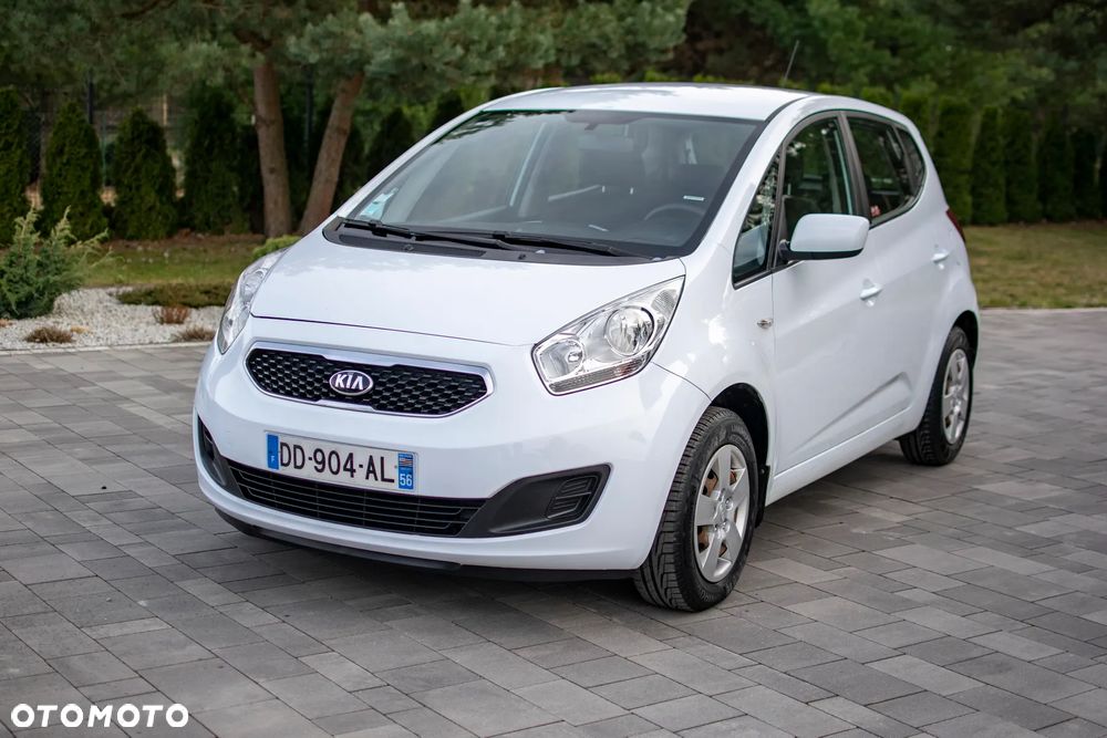 Kia Venga - 8
