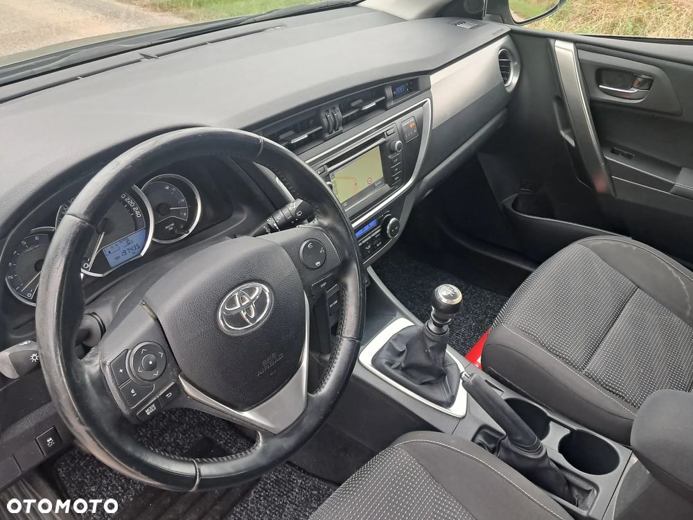 Toyota Auris 1.4 D-4D Active - 19