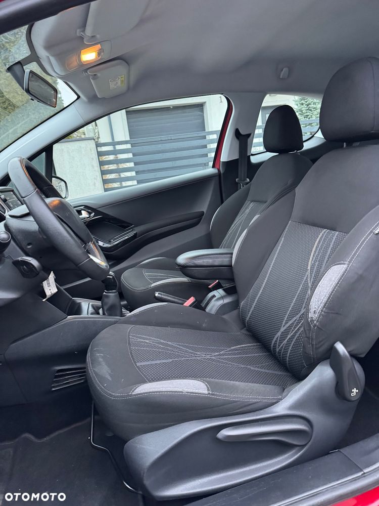 Peugeot 208 PureTech 82 Active - 19