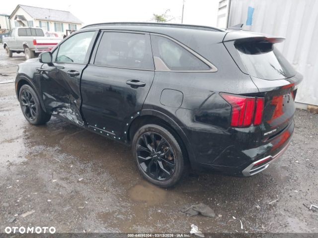 Kia Sorento - 8