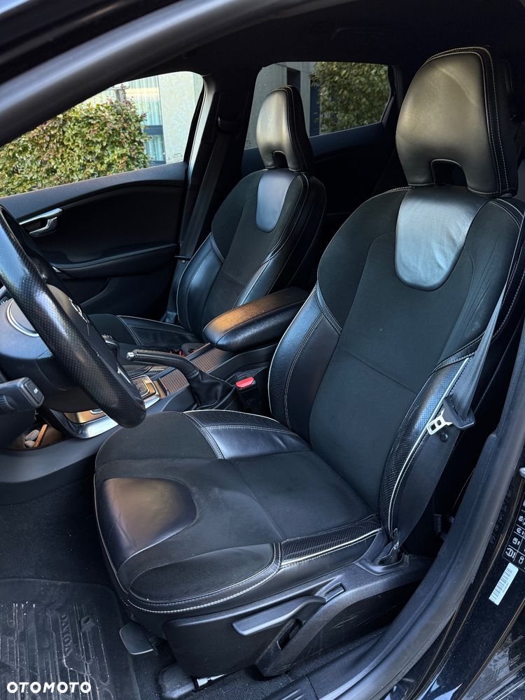 Volvo V40 D3 Momentum - 20