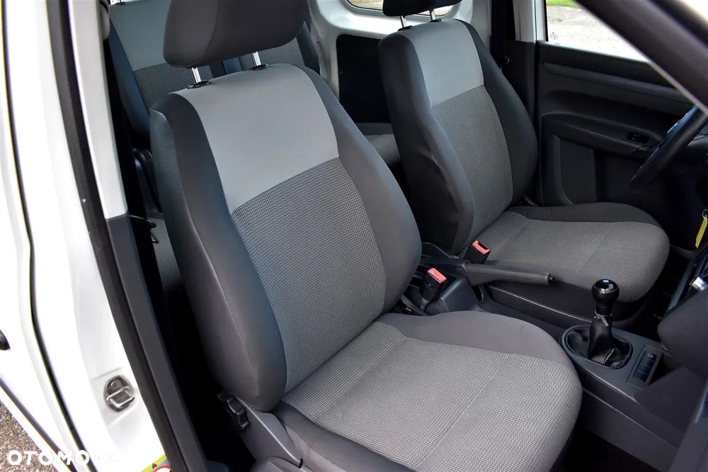 Volkswagen Caddy Maxi 1.6 TDI Comfortline - 24