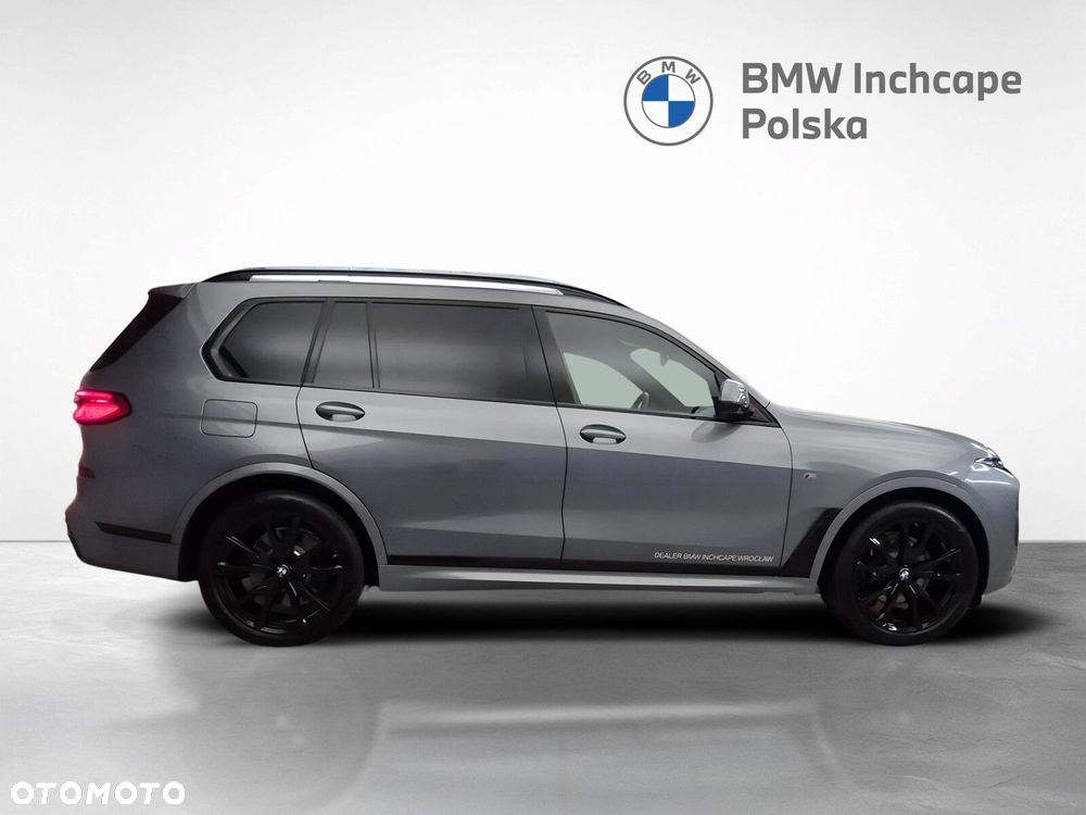 BMW X7 - 7