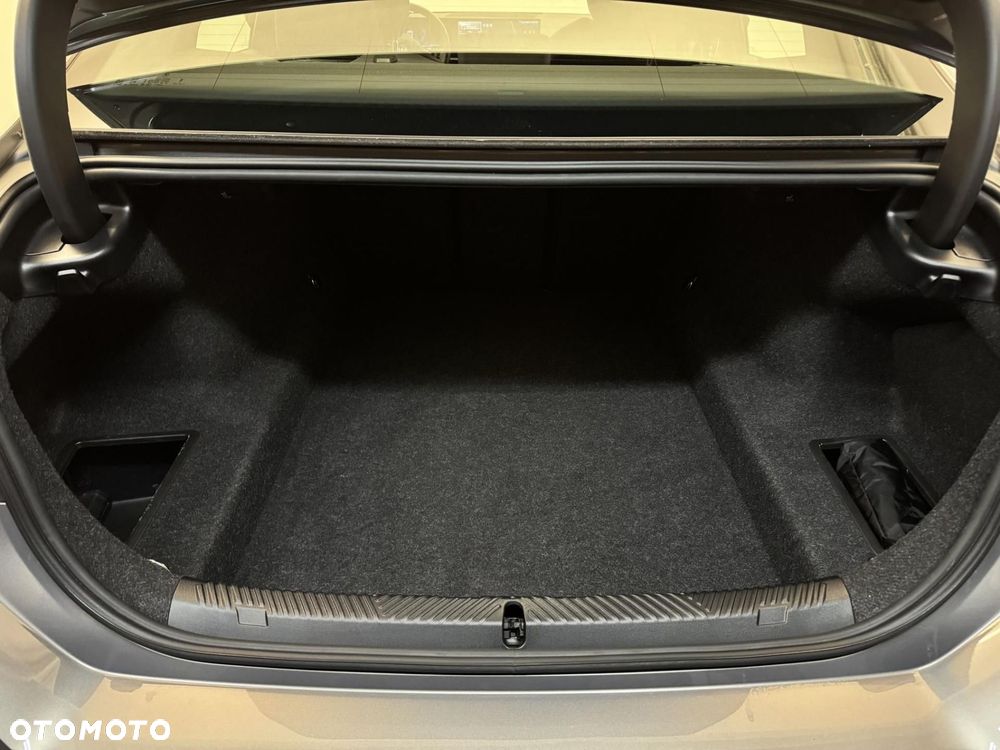 BMW Seria 5 - 34